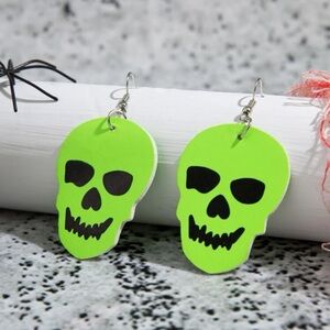 💀 Awesome Neon Green Skull Drop Earrings 💀